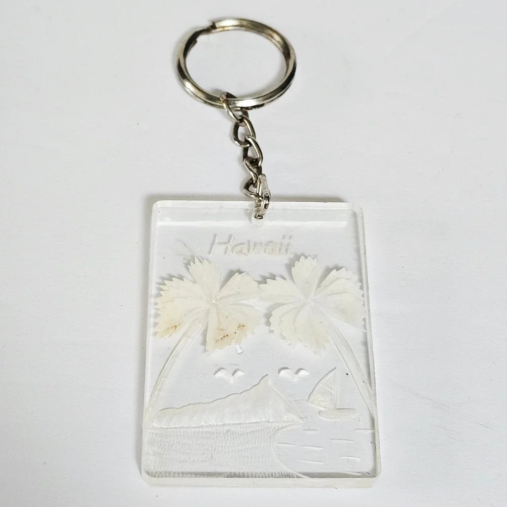 Vintage‎ Hawaii Keychain Clear Etched Acrylic Palm Trees Sailboat Retro Souvenir